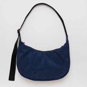 NWT Baggu Crescent Bag Medium - Navy
